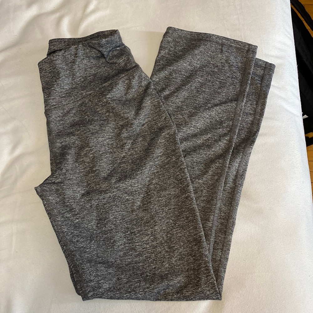 yoga pants